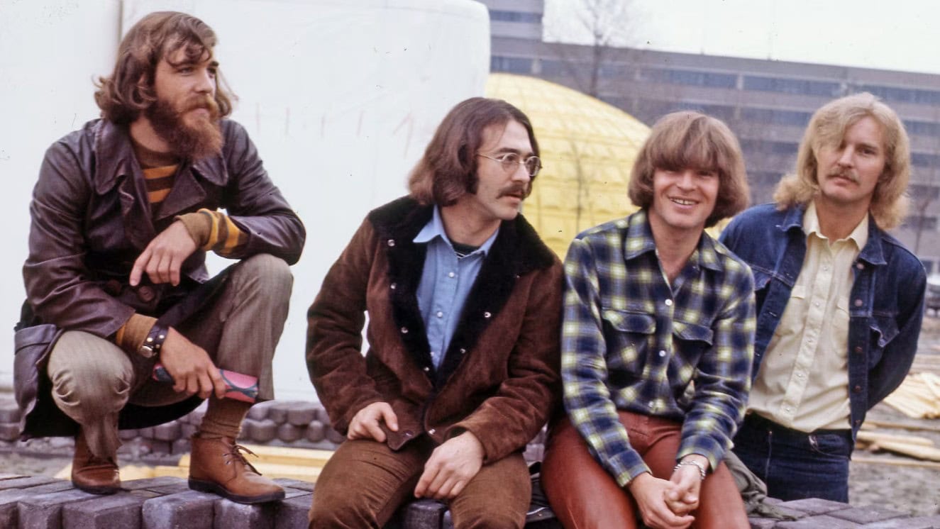 Creedence Clearwater Revival – Hey Tonight